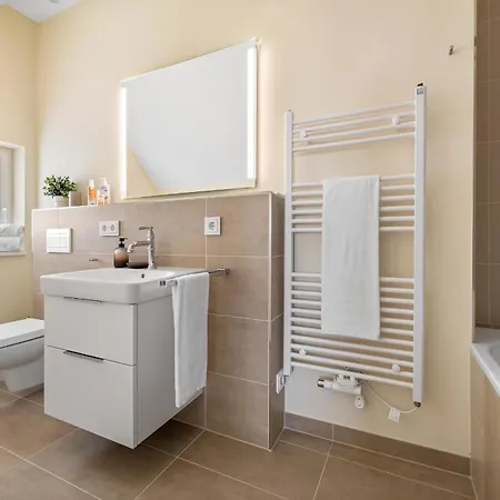 Hafenglueck- Sauna, Steg, 2 Baeder, Kamin, Terrasse 펜션 올페니츠