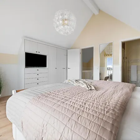 Hafenglueck- Sauna, Steg, 2 Baeder, Kamin, Terrasse 펜션