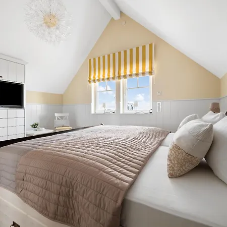 Hafenglueck- Sauna, Steg, 2 Baeder, Kamin, Terrasse 올페니츠